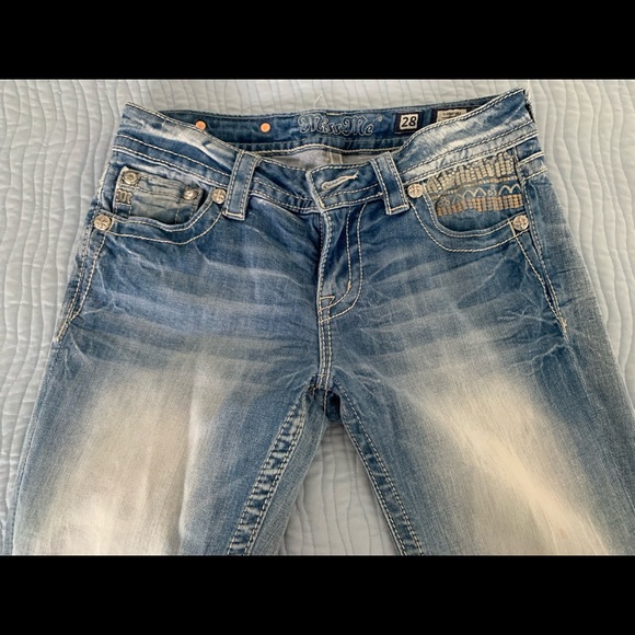 Nice Miss Me Signature Cuff Light Blue Jeans. Size 28 - Picture 5 of 11